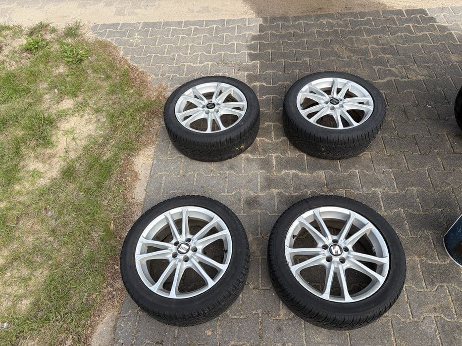 Felgi Seat  LEON 5x100 17 cali  + dystanse