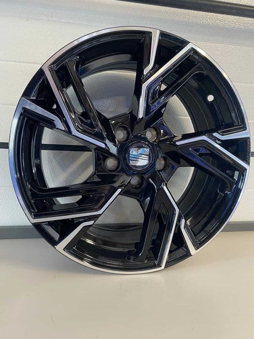 Alufelgi 17 cali 5x100 Seat ARONA CORDOBA IBIZA IV V TOLEDO MAM RS5