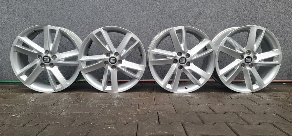 "17 5x100 Seat  oryginał