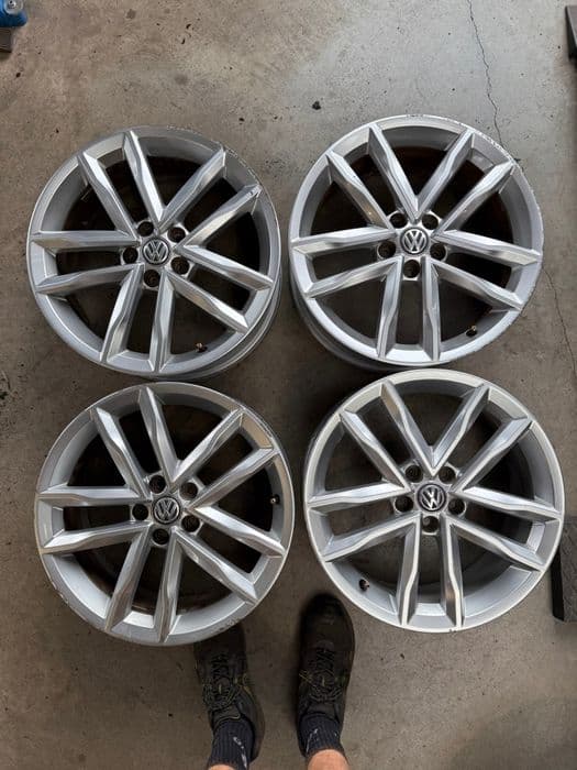 Felgi aluminiowe Volkswagen OE 5x100 7Jx17 ET 46