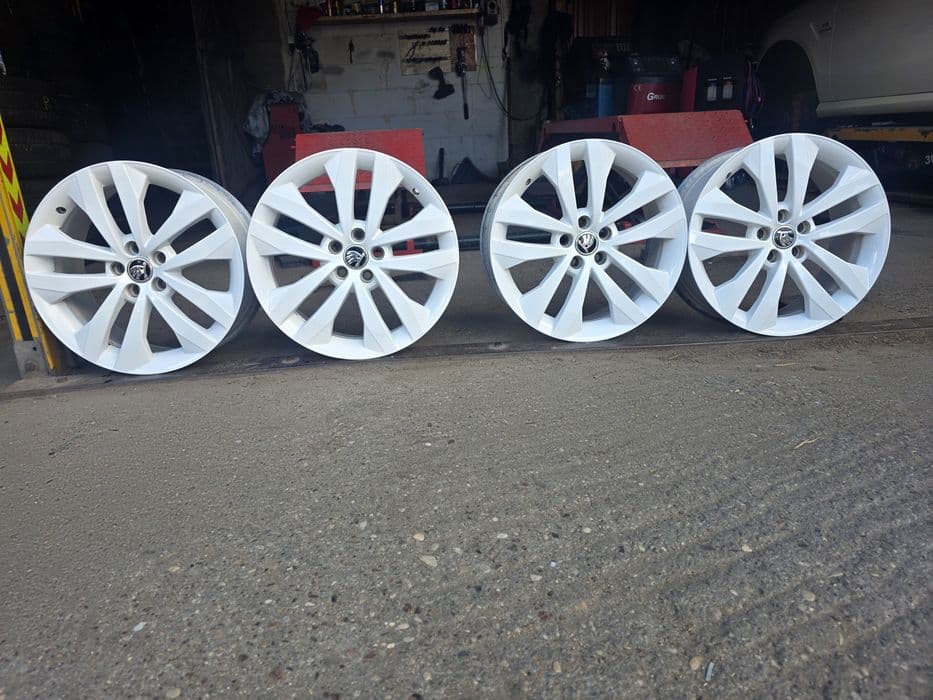 Felgi Aluminiowe Skoda Fabia 2-RS R17 5x100 ET41-7J