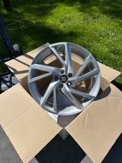 NOWE Felgi Aluminiowe 17 Seat Sport 5X100 Ibiza Arona ET 43 OEM