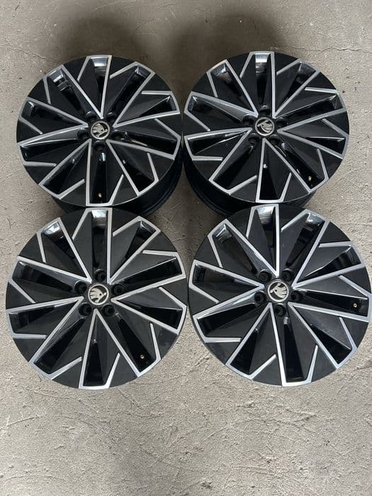 Oryginalne felgi aluminiowe Škoda 17cali 5x100 ET40 6,5Jx17H2