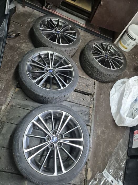 Felgi + opony letnie - Subaru BRZ 7,5x17 5x100 ET48 + 215/45 R17