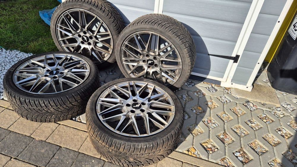 Komplet 4 szt. używane felgi aluminiowe 17" ET35 VIA (Seat Ibiza Cupra 1.8 TSI 192 KM 2016)