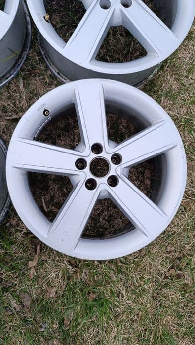 Felgi aluminiowe R 17  5x100 Volkswagen Audi