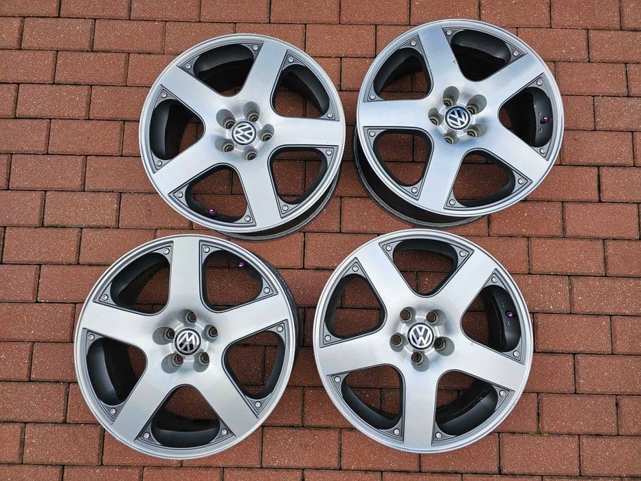 Felgi 17"Santa Monica VW Golf IV Bora Seat Golf 4 GTI 5x100 ZOBACZ