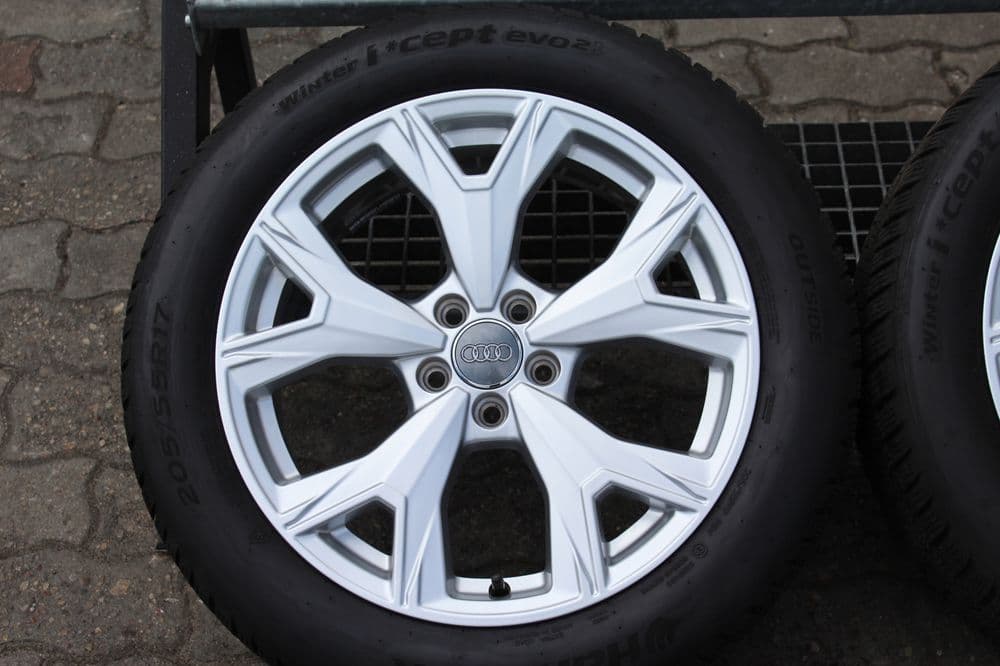 oryg audi 82a a1 s1 17cali 5x100 et43 7j a3 tt