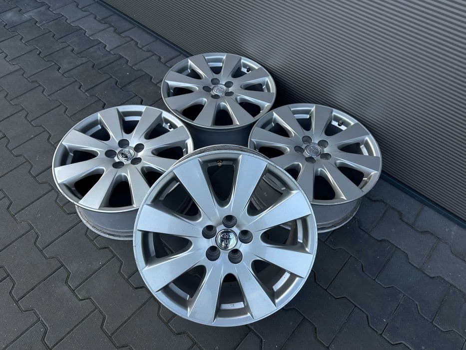 5x100 17 Toyota Prius Verso Yaris Corolla GT 86  Avensis T25