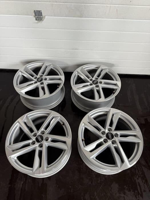 Felgi aluminiowe Audi OE 82A601025K ET 46 7,5jx17” 5x100 Audi A1