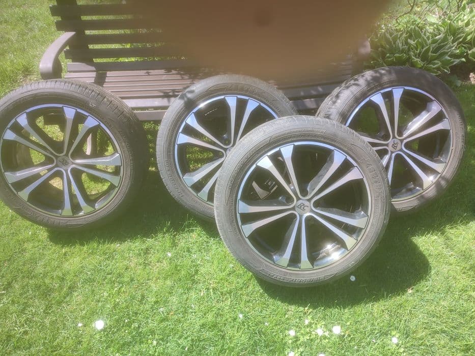 Komplet alufelg z oponami 17