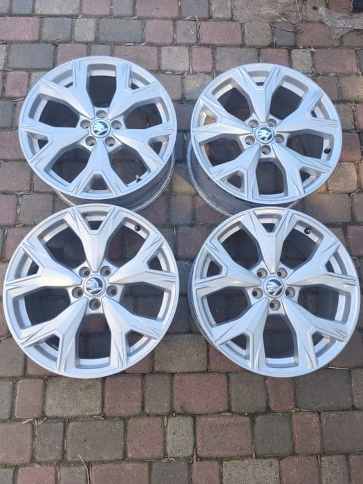 Felgi aluminiowe 17 Skoda Audi  Volkswagen Seat 5x100