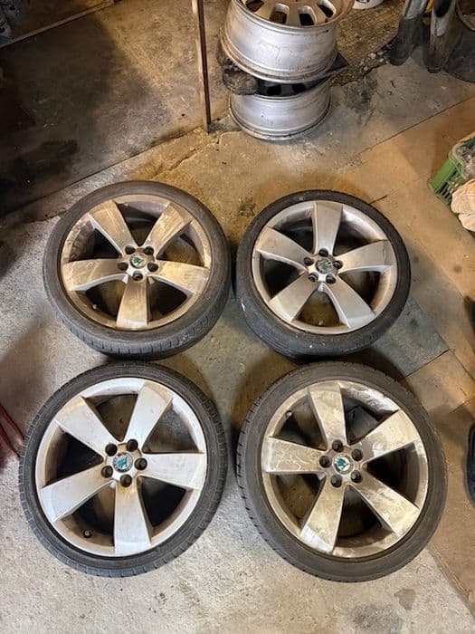Alufelgi 17 cali skoda oryginal
