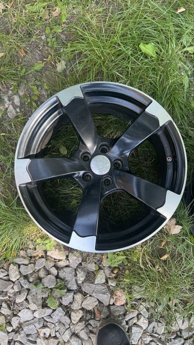 Komplet Felg aluminiowych 17” 5x100