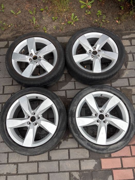 Alufelgi 5x100 ET39 Opony 225/45 R17 Vw Audi Seat Skoda