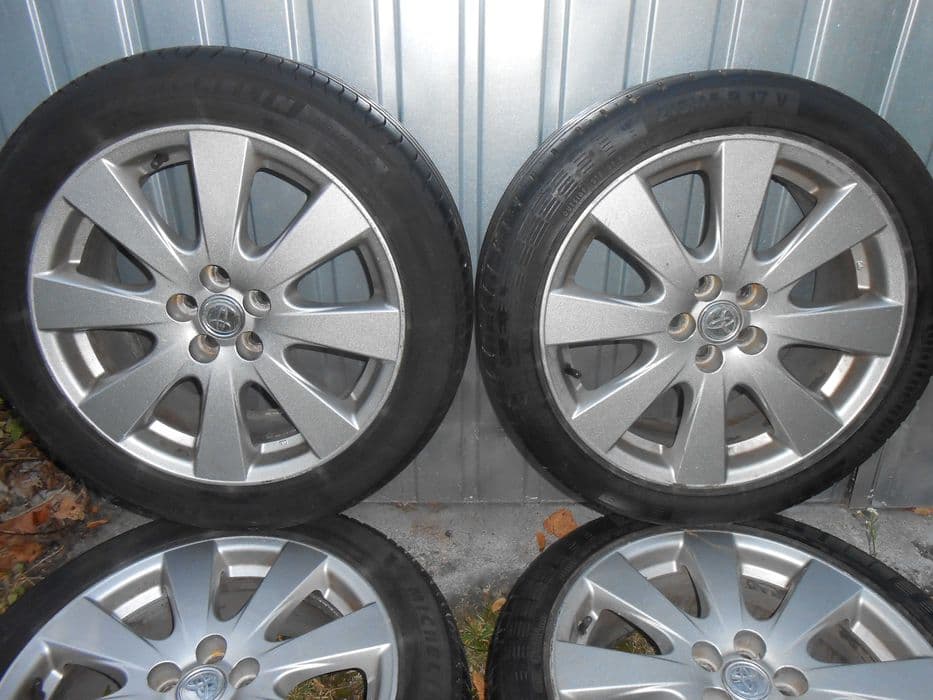 Alufelgi 17" 5x100  ET45 z oponami 215/45/17" Toyota, inne