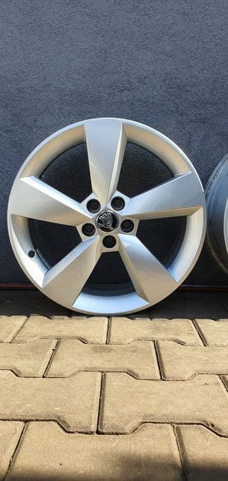 "17 5x100  Skoda Oryginał