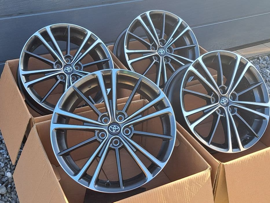 Alufelgi TOYOTA 17 5x100 Yaris Celica Prius Verso GT86 Oryginalne