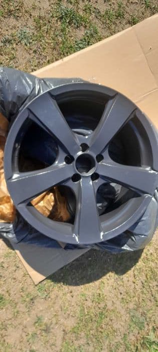 Felgi aluminiowe r17x8j 5x100 et35