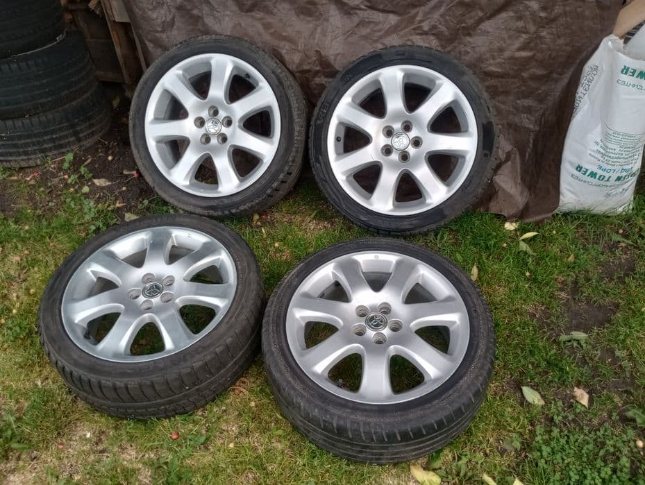 Alufelgi et45 Toyota Avensis t25 Celica 17 Cali 5x100 Felgi Oryginalne Koła