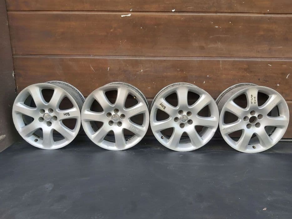 TOYOTA Avensis T25 Prius Celica Alufelgi felgi 17 5x100 7j ET45
