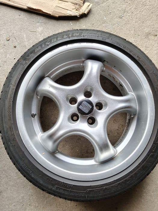 Alufelgi Enzo Cup 17 5x100 8J z oponami Michelin 225/45/17