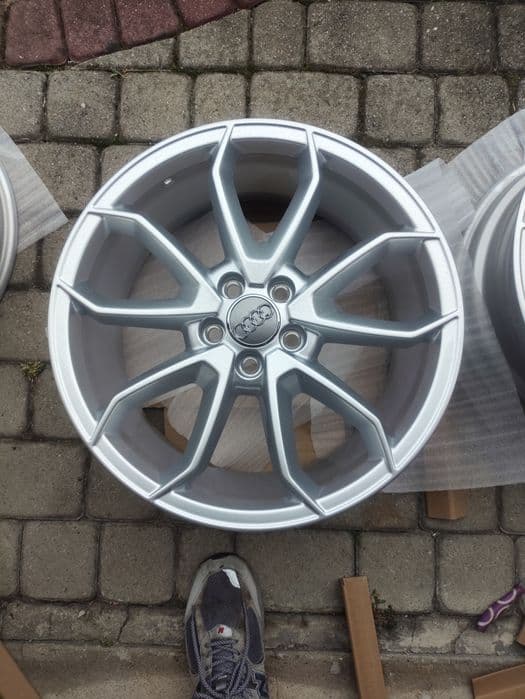 Fabrycznie nowe OEM alufelgi audi A1 A2 TT  17 5x100 Skoda roomster rapid  fabia VW t-cross taigo polo  golf Seat Ibiza Toyota Prius  Subaru legacy