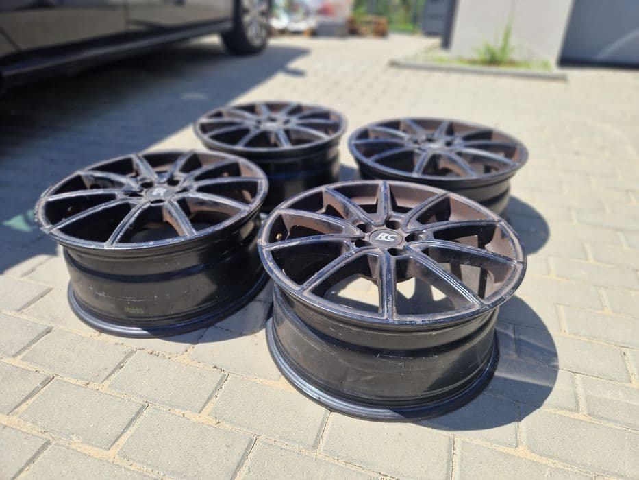 Felgi aluminiowe RC Design 17” 5x100 ET46 – do renowacji