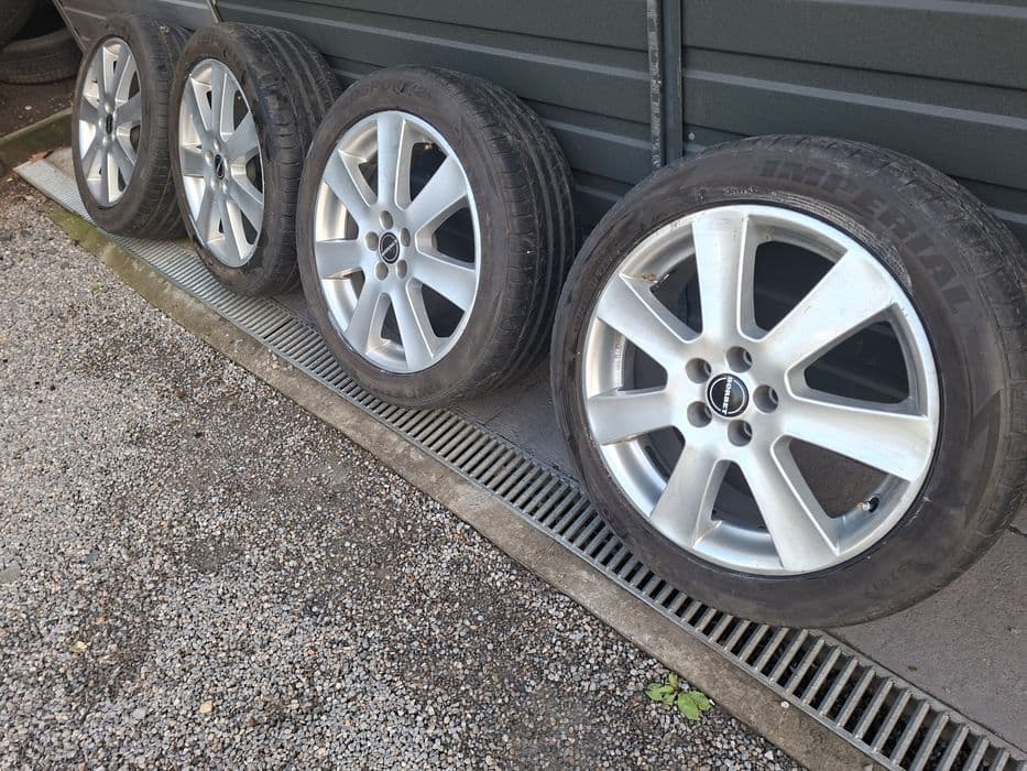 Alufelgi r17 rozstaw 5x100 opony lato