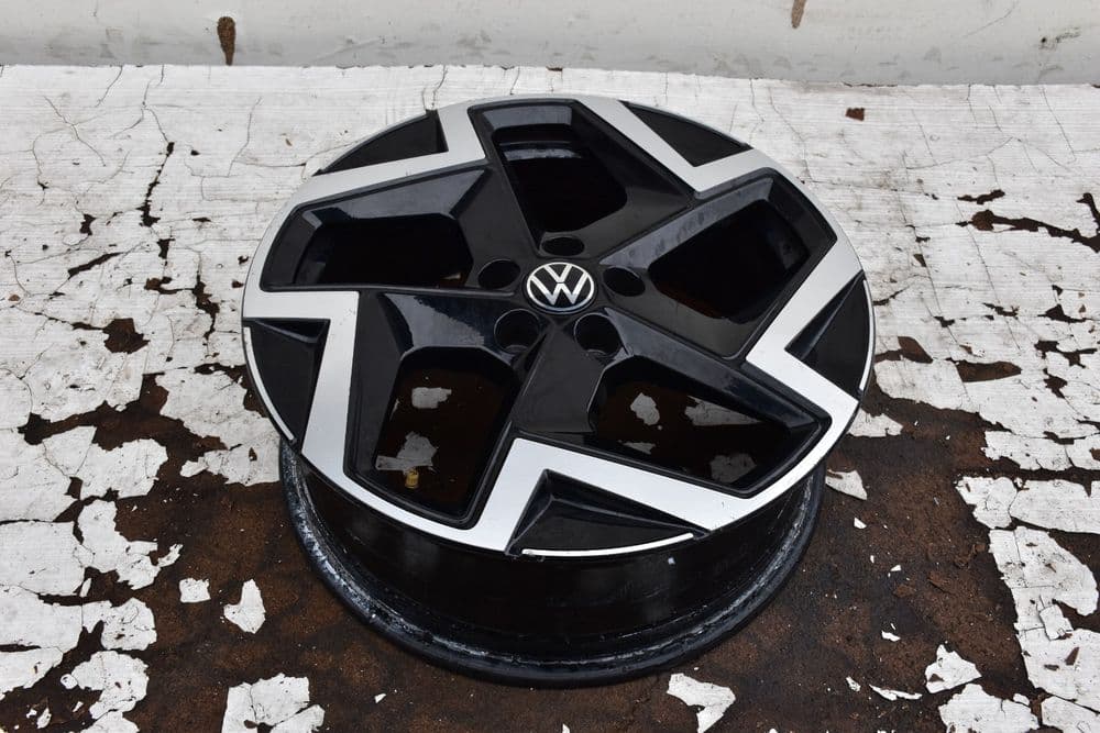 Felga Aluminiowa VOLKSWAGEN 6,5" x 17" 5x100 ET39 2GM601025AK
