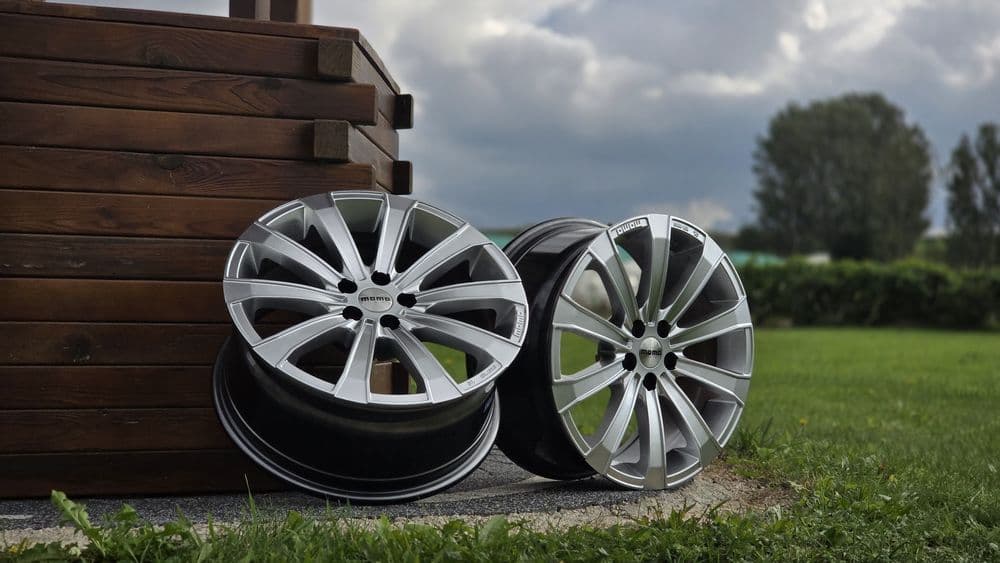 Felgi Momo Italy Europe R 17 5x100 Nowe Gwarancja  Seat Golf Toyota