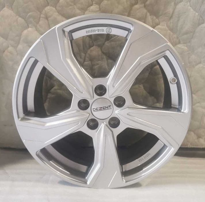 Alufelgi Dezent 7Jx17 VW Polo Seat Ibiza Skoda Fabia 5x100 ET51