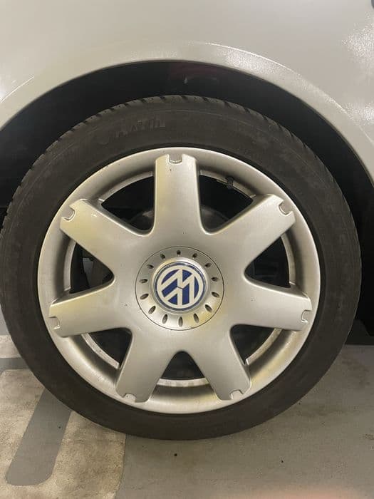 Alufelgi 17" 5x100 VW Golf 4 / Bora + Opony Letnie Platin 225/45 R17