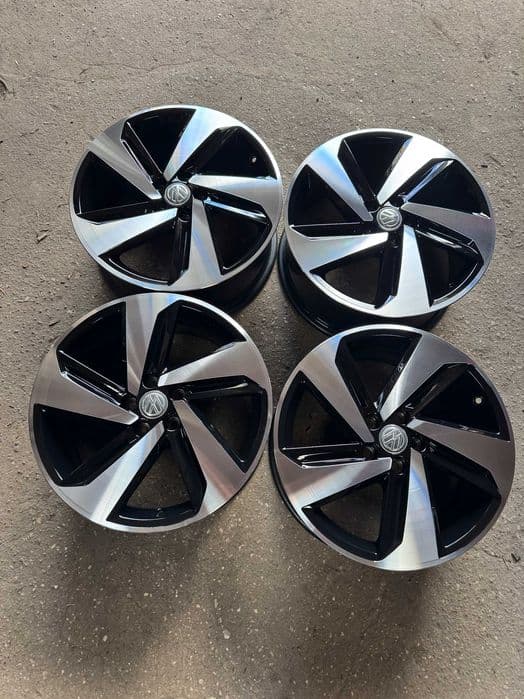 Alufelgi 17 oryginalne VW Polo 5x100