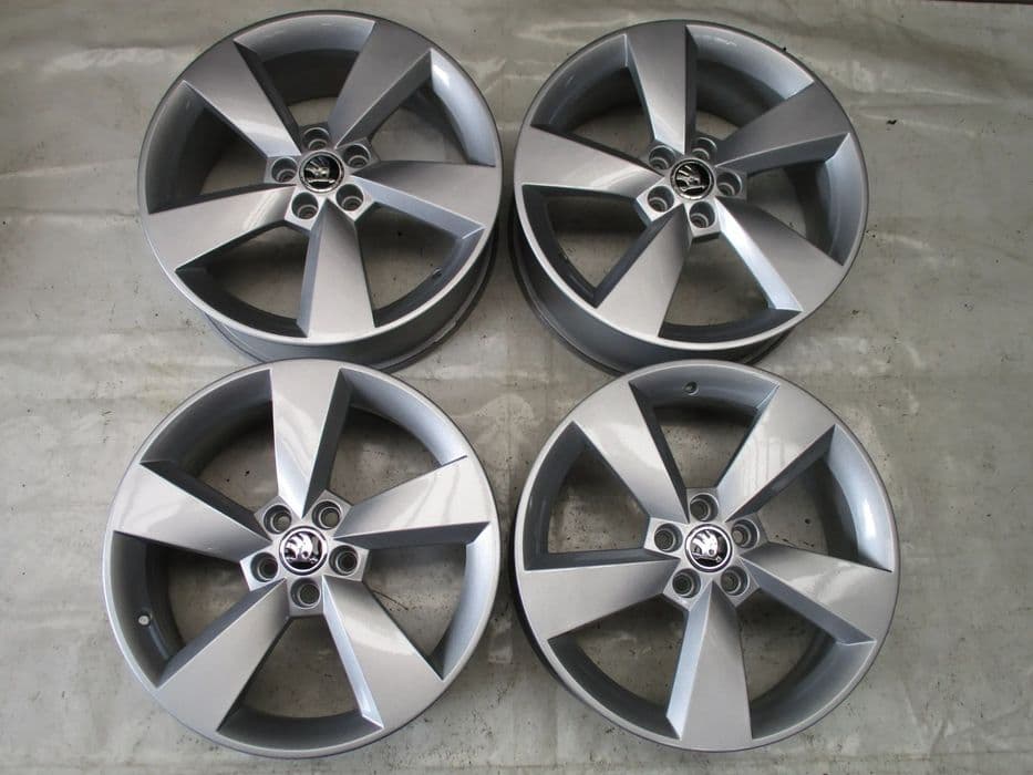 FELGI ALUMINIOWE 17 SKODA FABIA II FABIA III ET46