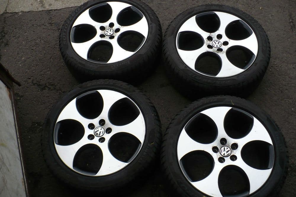 Felgi Aluminiowe 5X100 7JX17" ET46 Audi VW Skoda Komplet OE