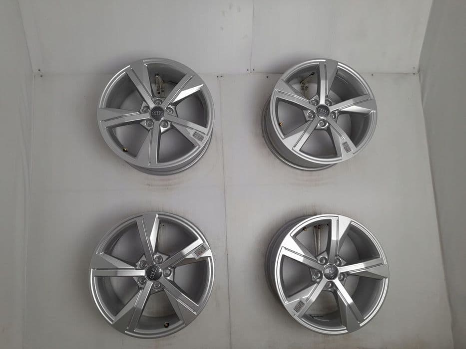 Felgi aluminiowe Audi 82A601025G 17 5x100 ET46