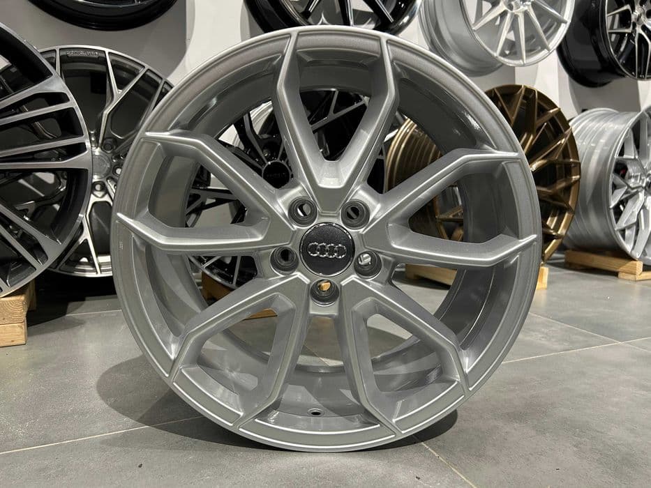 Oryginalne felgi 17 5x100 ET46 57.1 Audi A1 82A071497A