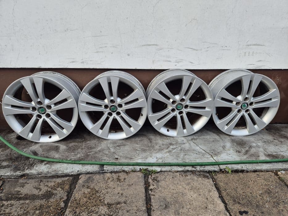 Felgi aluminiowe 17 cali  5x100  Skoda Oryginalne