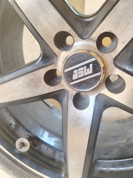 Sprzedam felgi aluminiowe tylko do piątku