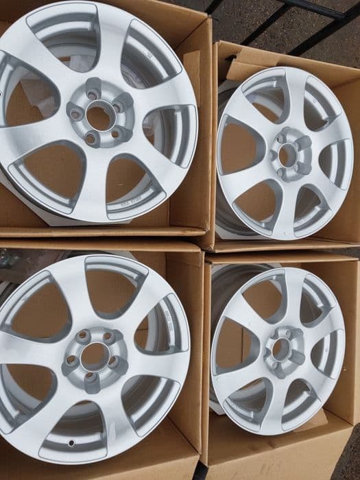 Nowe Alufelgi 17 cali 5x100 Volkswagen Audi Seat Skoda