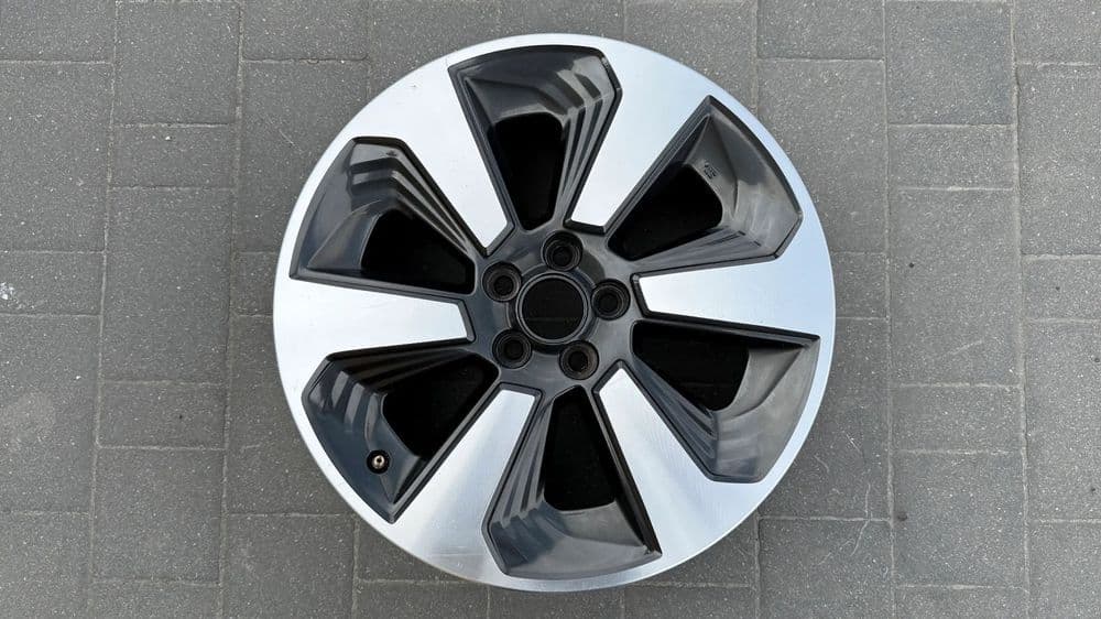 alufelga aluminiowa 5x100 subaru forester 7j x r17 et 48 koło enkei koła