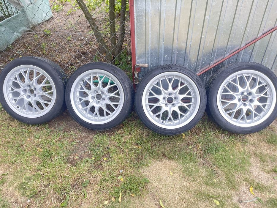 Felgi 17 5x100 9j i 8j et32 72mm