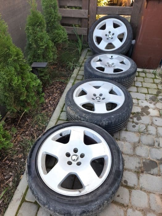 Felgi OE Audi 17' 5x100 + opony