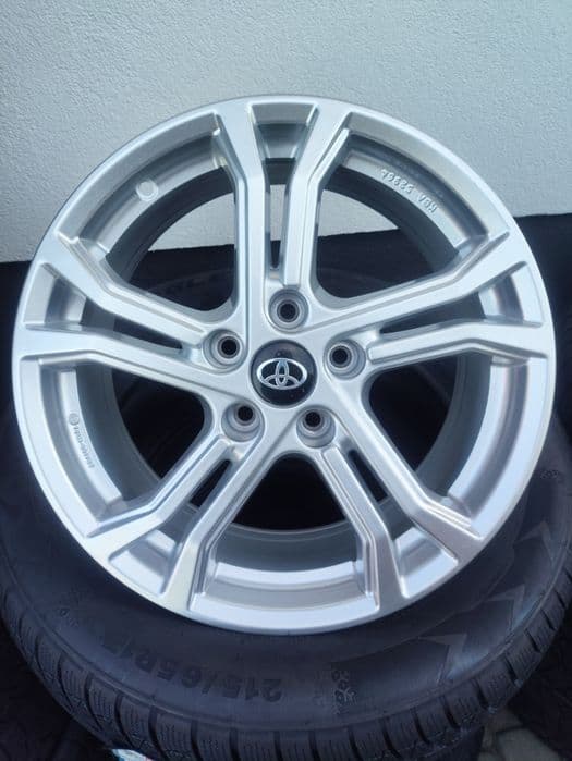 Nowe fabrycznie felgi czujniki 17 5x114,3 et40 lub 45 Toyota Mazda Kia
