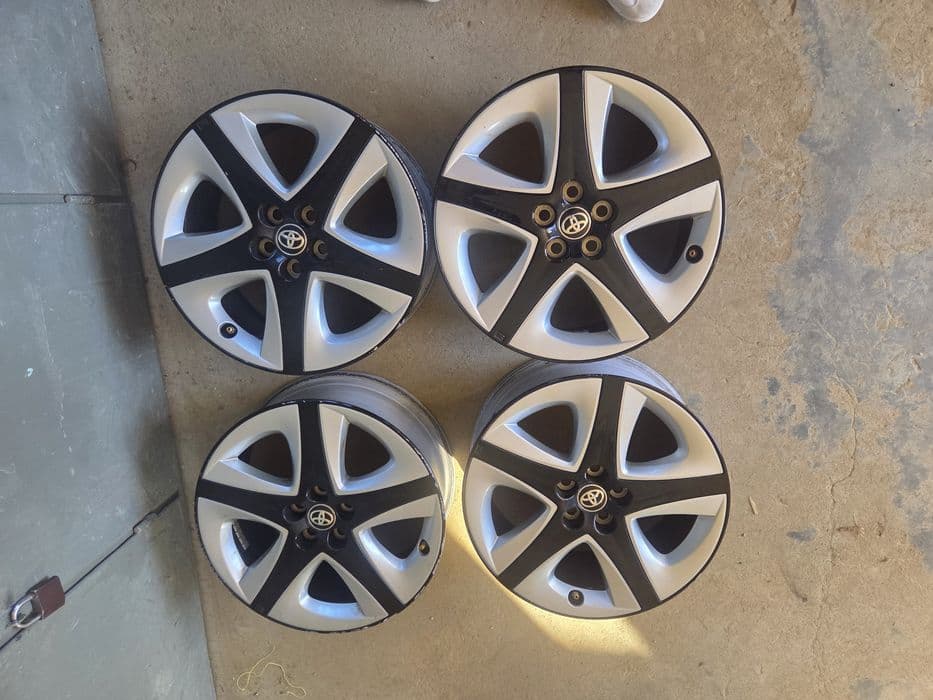 Felgi aluminiowe 17 cali 5x100 Toyota Prius Oryginał