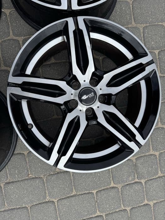 Felgi17 Carmani 5x100 Polo Fabia Kamiq Ibiza kpl