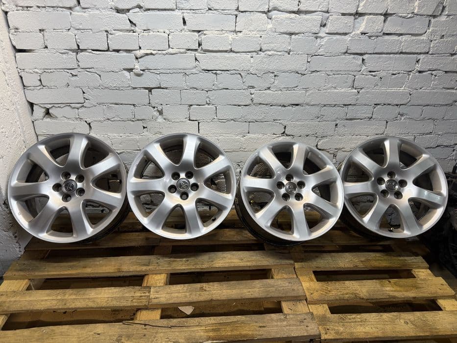 Felgi aluminiowe Toyota Avensis 5x100 17" ET45 oryginał