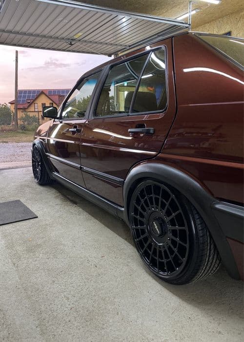 Felgi Rotiform LAS-R 8x17 5x100 5x114,3 et35 185/35/17 czarny matt VW