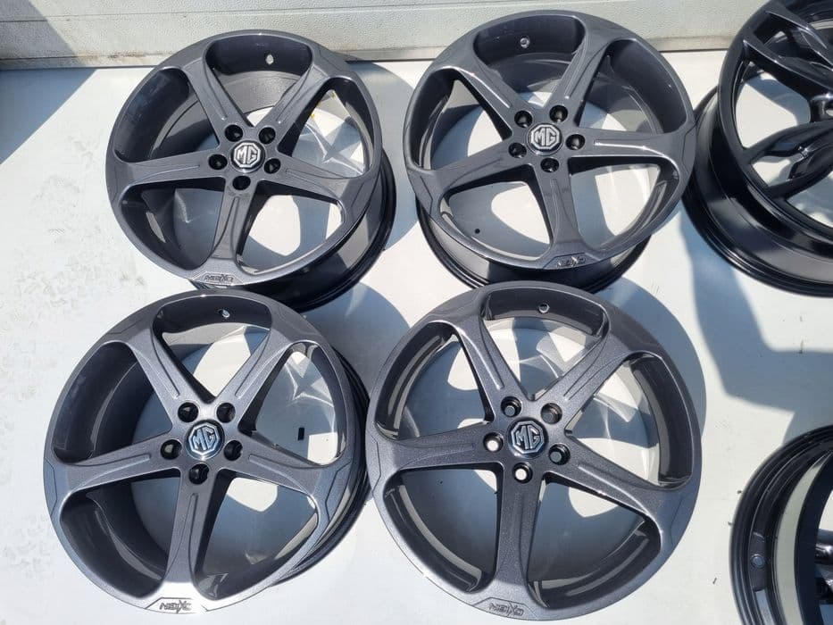 mg zs hybrid + 5x100 17 7.5 e35 4x